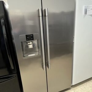 Frigidaire Professional 36" Refrigerator (#11036)