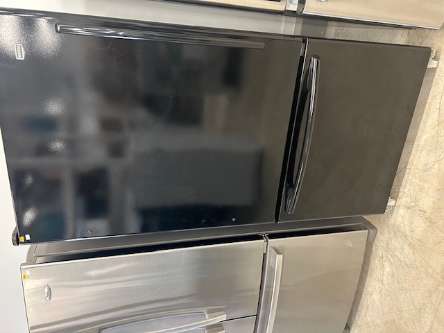 33" Maytag Fridge (#13211)