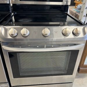 30" LG Stove (#13244)