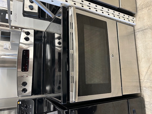 30" GE Stove (#13267)