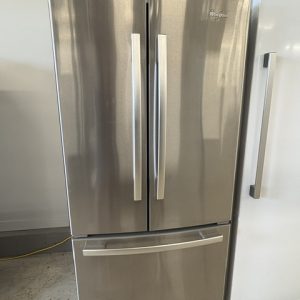 33" Whirlpool Refrigerator (#13945)